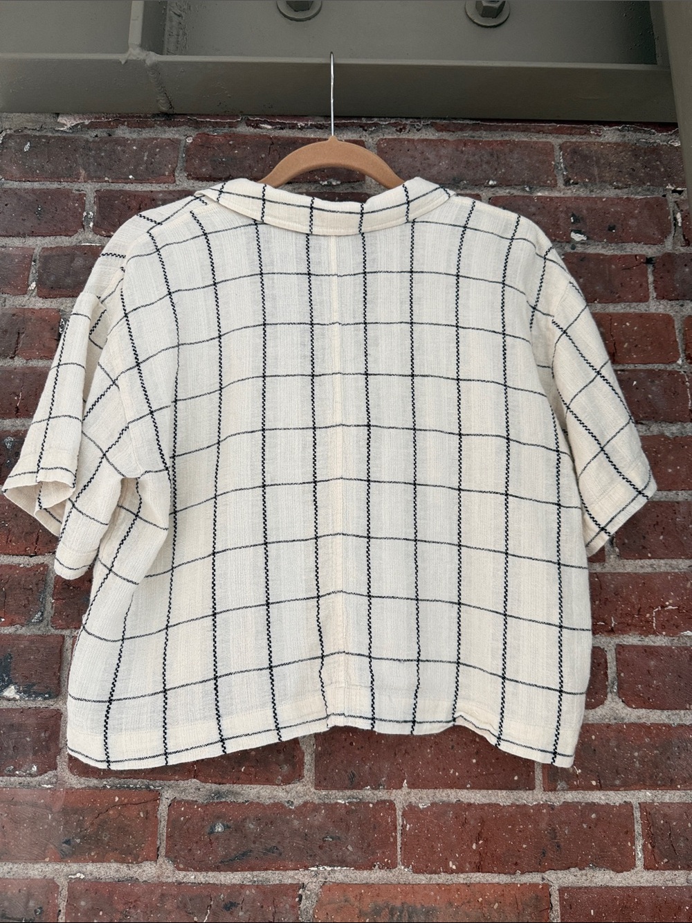 Madewell Cream Button-Down Short Sleeve Shirt with Black Windowpane - Picture 3 of 3